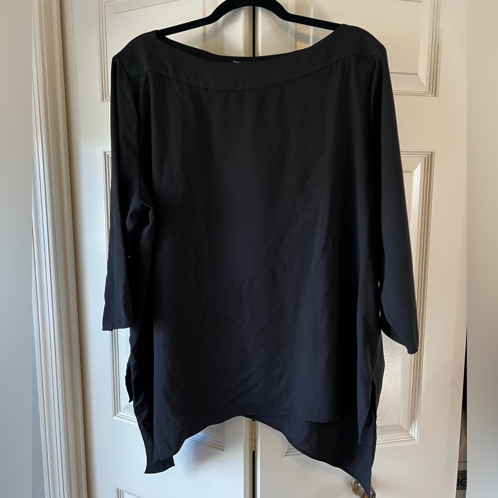 Sami & Jo Black plus size top. Boat neck 3/4 sleeves